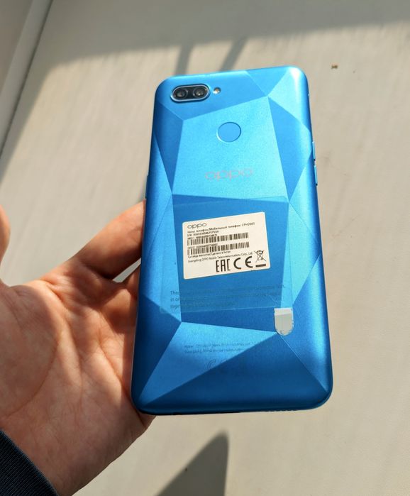 Смартфон Oppo A12