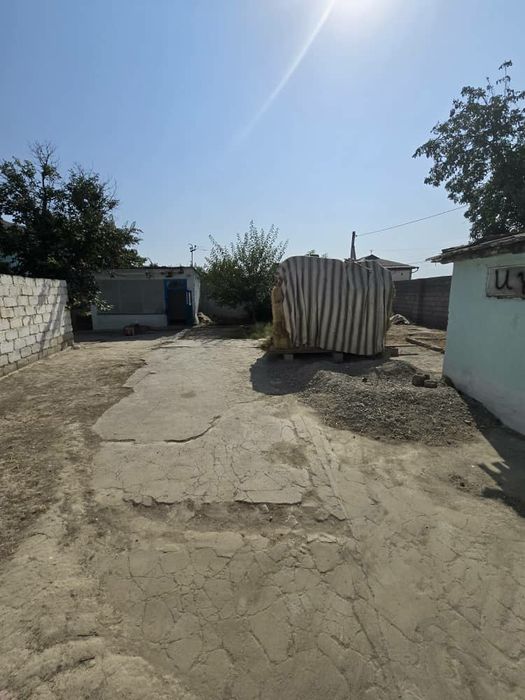 Продеотся дом с участком