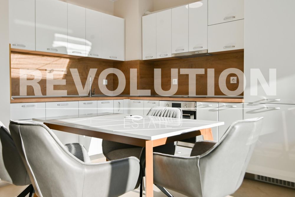 Дава се под наем Тристаен апартамент в София, Малинова долина - 100 кв.м за 925 € - Снимка #3