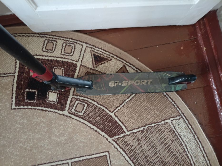 Продам трюковой самокат