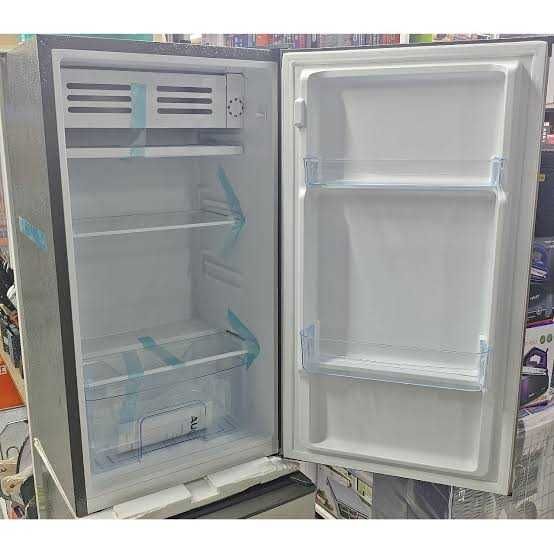 Мини холодильник Artel 90 L