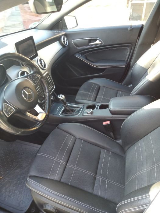 Vând Mercedes CLA180 diesel consum 4litri/100 km