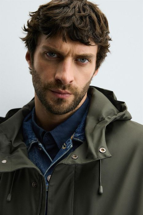 Прорезиненная парка с капюшоном