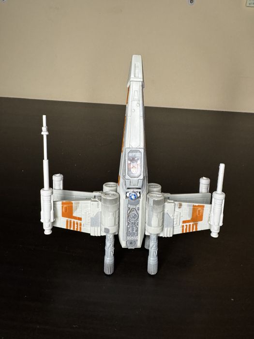 1995 Star Wars Micro Machines Action Fleet X Wing W/pilot, R2D2.