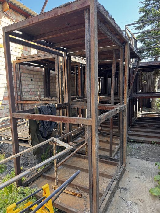 Продам полки 30000шт