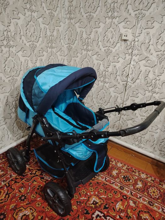 Продам детскую  коляску