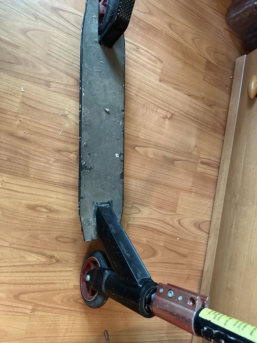 Продам трюковой самокат