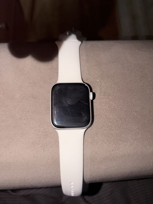 apple watch se2.