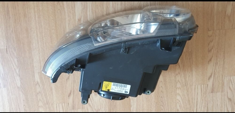 Far stanga complet bec calculatoare Range Rover Sport