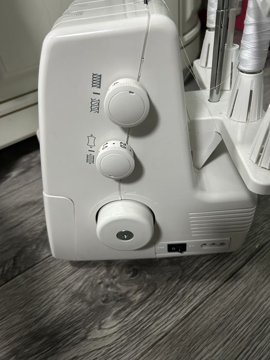 Продаю janome швейная машина