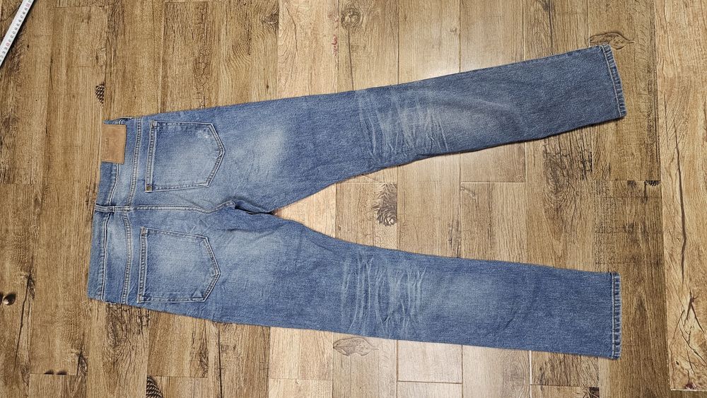 Blugi bărbați mărimea 30