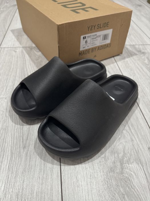 Yeezy Slide