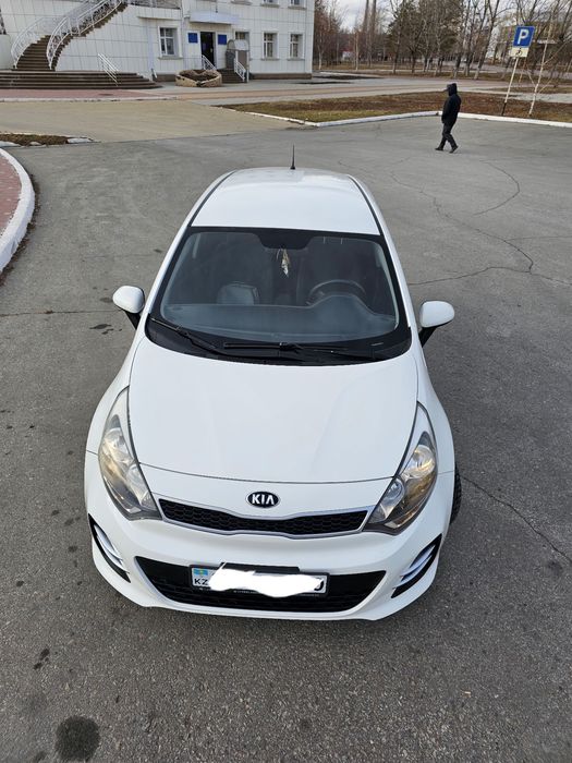 Продам KIA RIO UB 2015