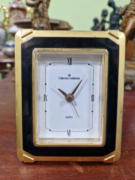 Прекрасен позлатен антикварен настолен будилник Collection Noblesse