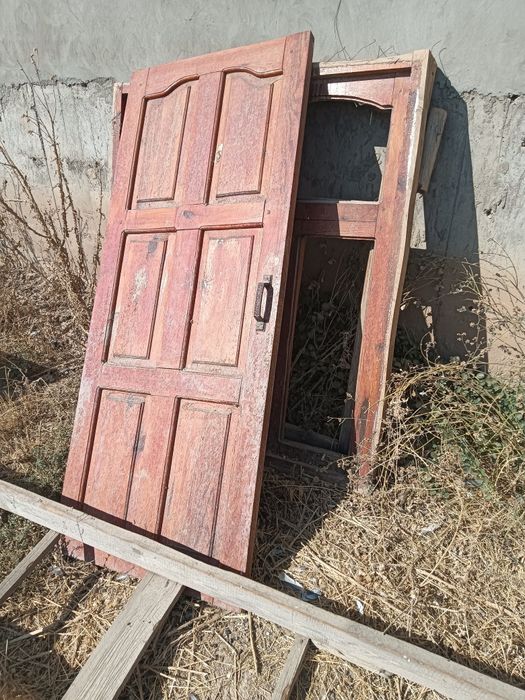 Есік, терезе айнасымен сатылады