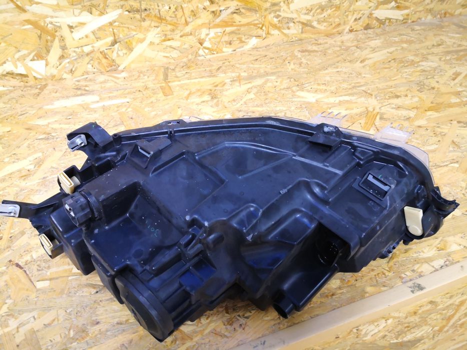 Десен фар  LED за Фолксваген Поло 6 2021 г Volkswagen Polo