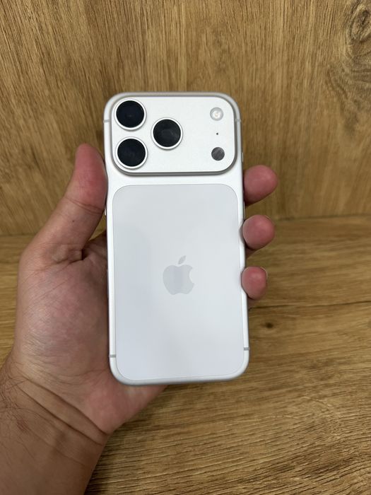 Iphone 17 pro 256 slver sim+ esim ime otgan 100% 101 sikil