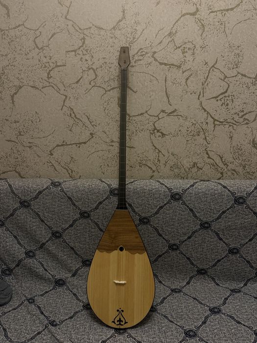 Домбыра  новая с чехлом