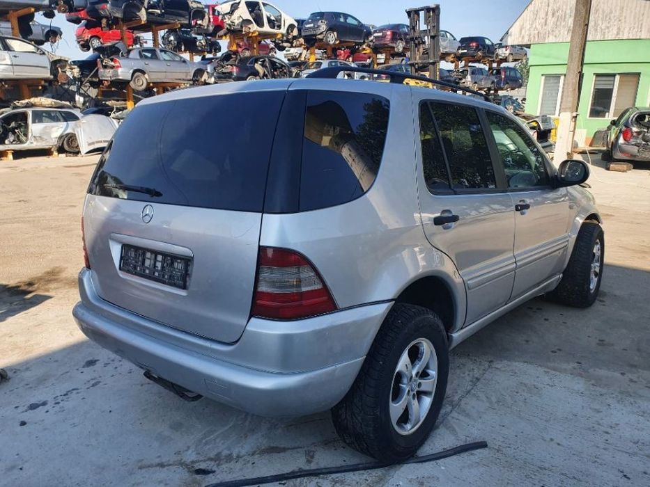 Carenaj fuzeta stanga dreapta filtru particule intercooler Mercedes ML w163 motor 2.7cdi dezmembrez