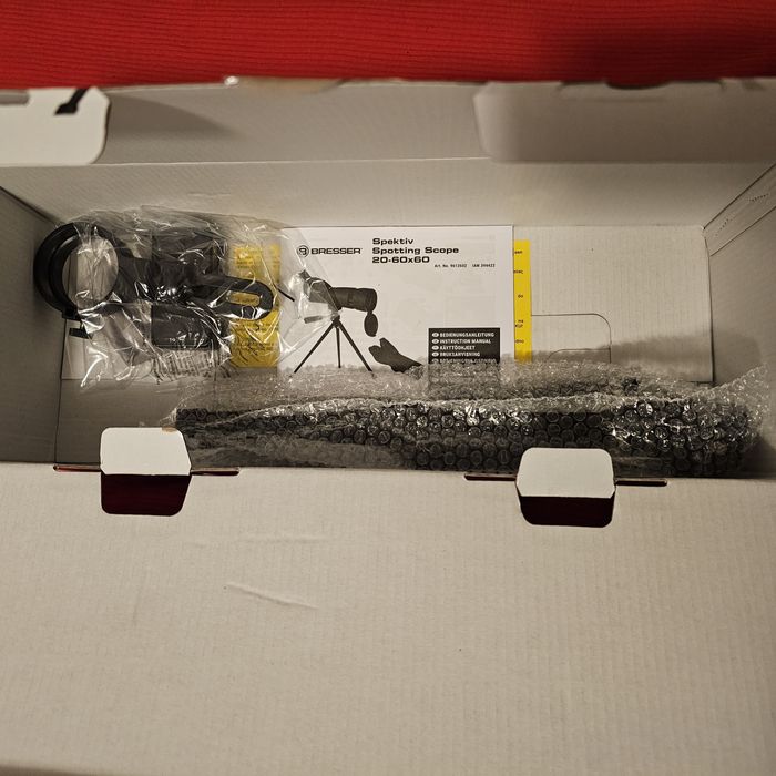 Luneta terestra Bresser 20-60x60 cu trepied