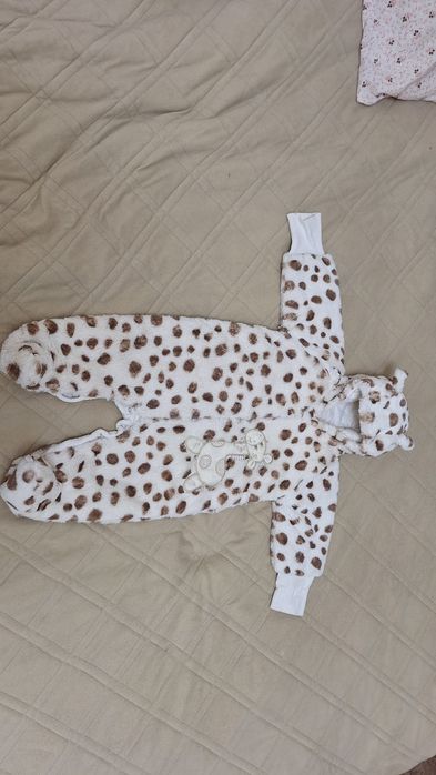 Продам комбинезон 1000 тг