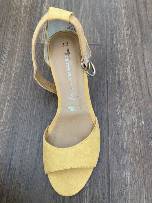 Сандали на ток Tamaris