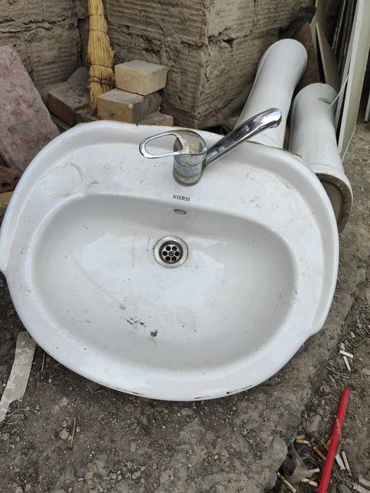 Продам Унитаз, Раковину