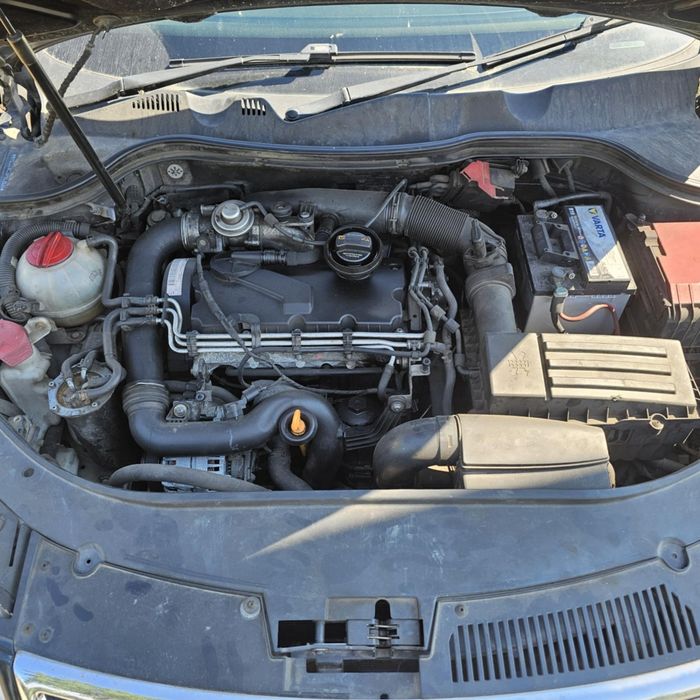Пасат Б6 1.9 дизел 105кс БКЦ. черен на ЧАСТИ (Passat B6 BKC na chasti)