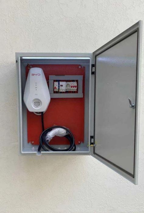 Elektro mobil zaryadniklari ustanofkasi