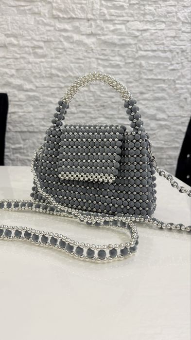 Geanta velvet margele lucrata manual