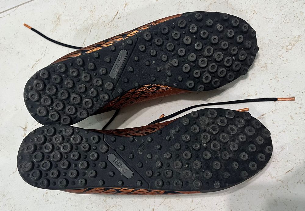 Стоножки за футбол New balance