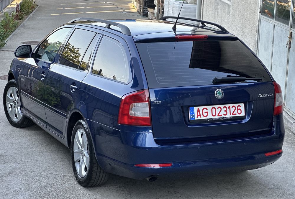 SKODA Octavia 2010 — imagine 3