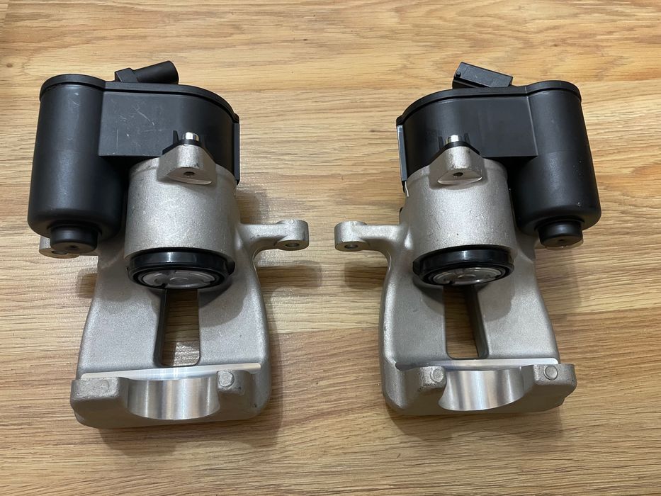 НОВИ Задни Спирачни апарати с мотор Volkswagen Passat B6 Sedan Variant