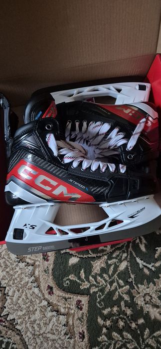 Patine hockey CCM FT6 PRO