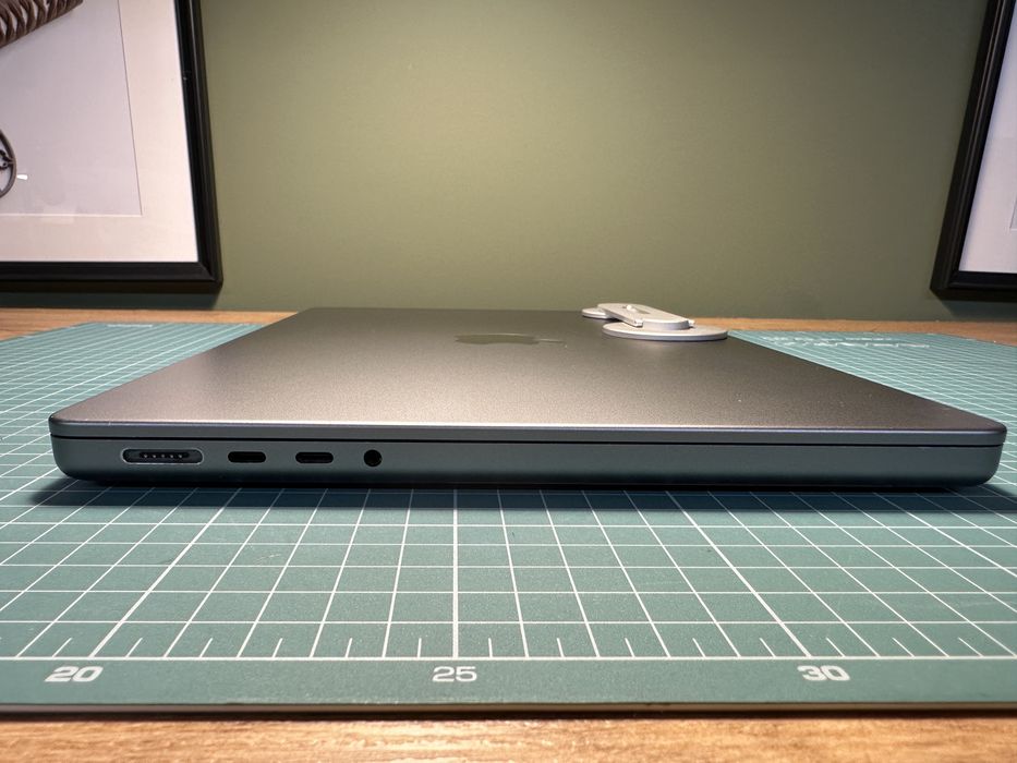 Macbook Pro 14 M1 Pro в перфектно състояние