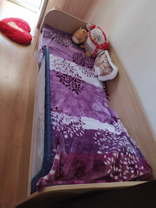 продавам детско легло