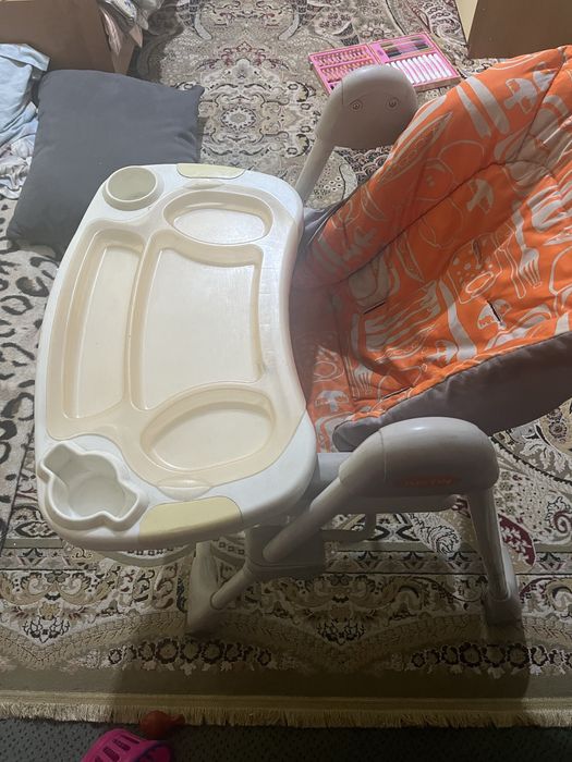 Продаю стульчик для кормления