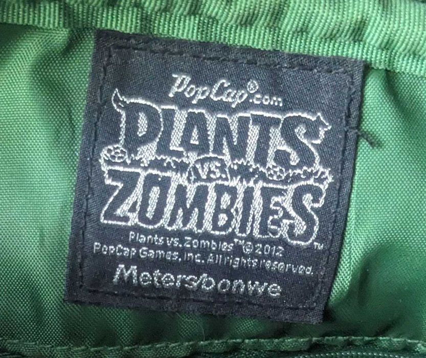 Сумка-оригинал,подойдет как портфель или для ноутбука,ЗОМБИ,44х33 см