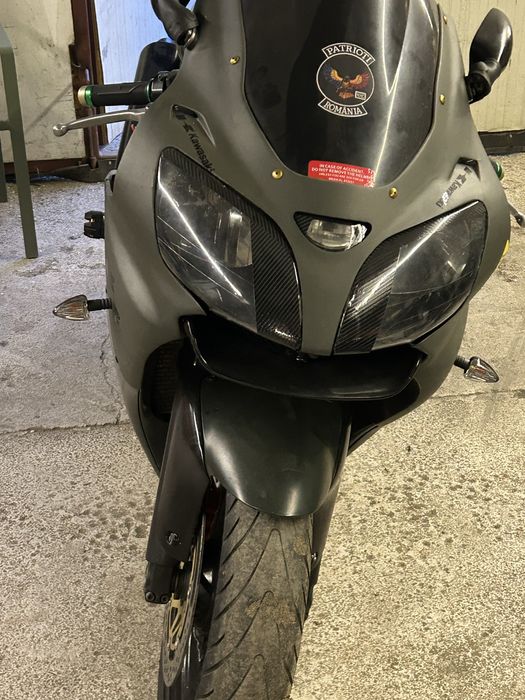 Kawasaki ninja zx6r-636