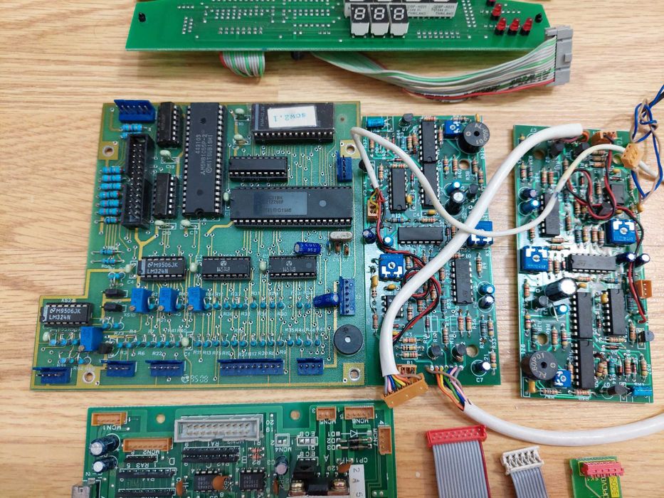 Componente electronice placii logice