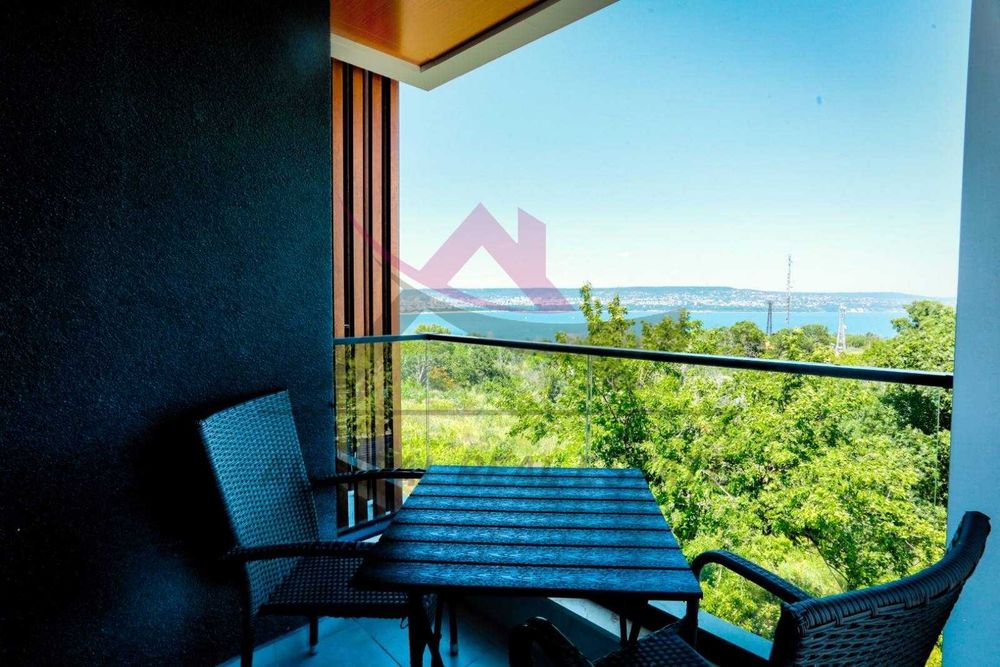 Дава се под наем Тристаен апартамент в Варна, Галата - 110 кв.м за 800 € - Снимка #7