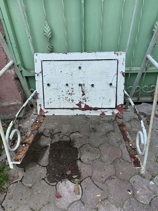 Продается качеля железная
