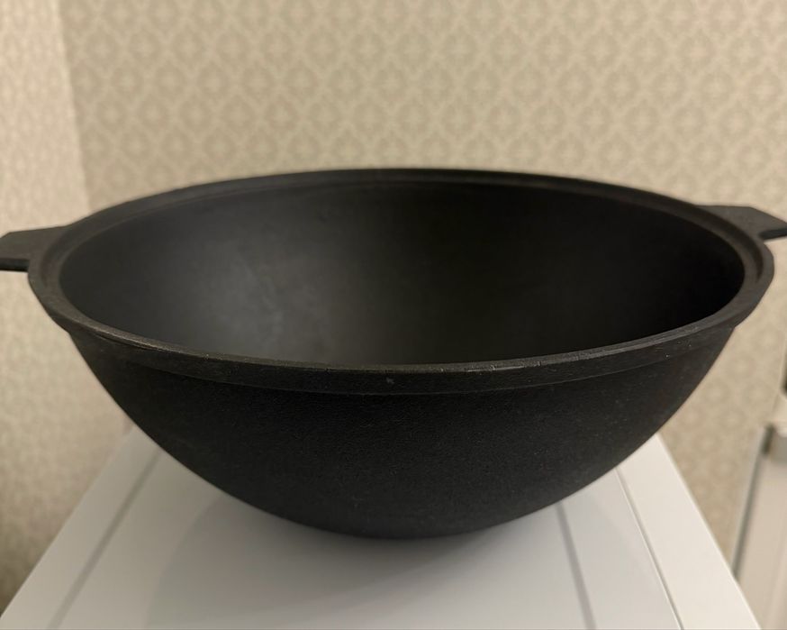 Казан чугунный Россия