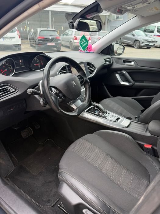 Peugeot 308 2020 facelift automat