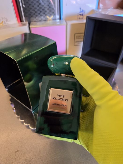 ARMANI prive vert... с лек дефект