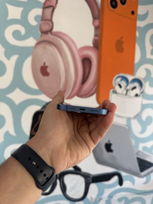Продам IPhone 13 128