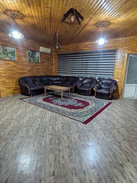 Dacha-uy sotiladi uch qahramon (parvoz mahalla)