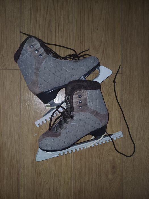 Коньки унисекс 36,5 -37