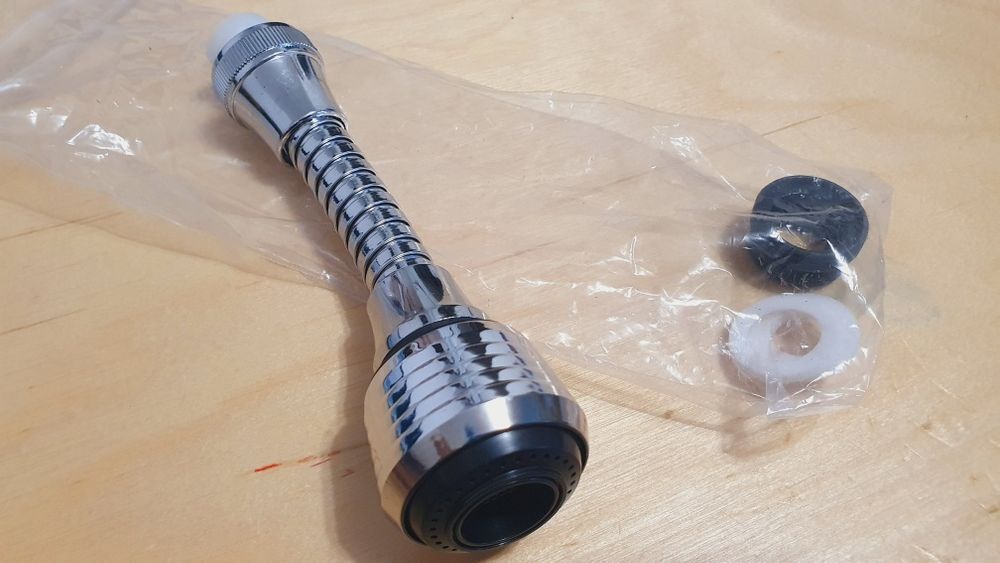 Adaptor flexibil pentru bateria chiuvetei