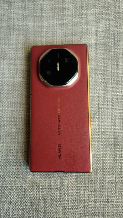 Huawei Mate XT Ultimate Design